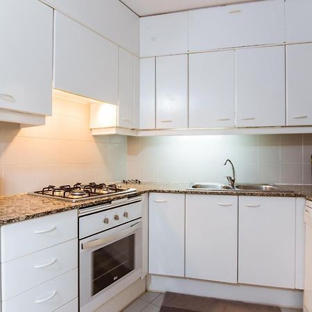 Two Bedroom Townhouse Within 10Min Walk From Beach Barcelona Eksteriør bilde