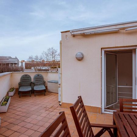Two Bedroom Townhouse Within 10Min Walk From Beach Barcelona Eksteriør bilde