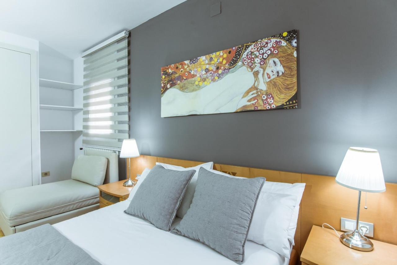 Two Bedroom Townhouse Within 10Min Walk From Beach Barcelona Eksteriør bilde