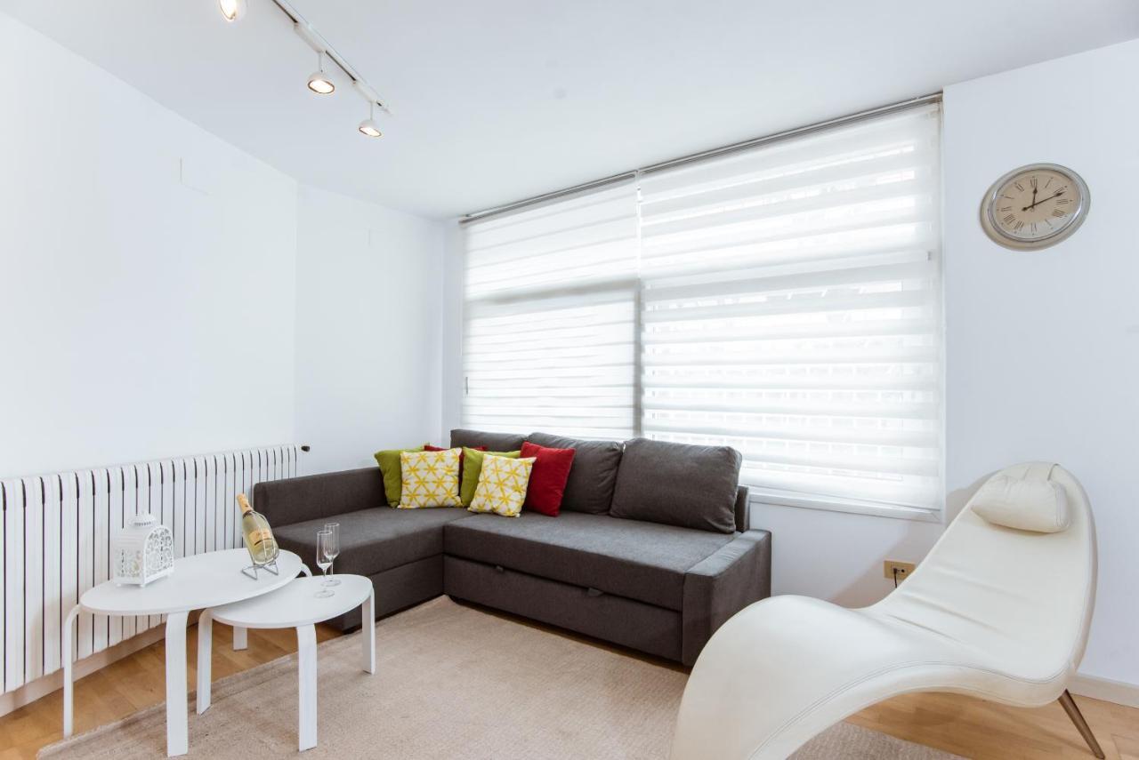 Two Bedroom Townhouse Within 10Min Walk From Beach Barcelona Eksteriør bilde