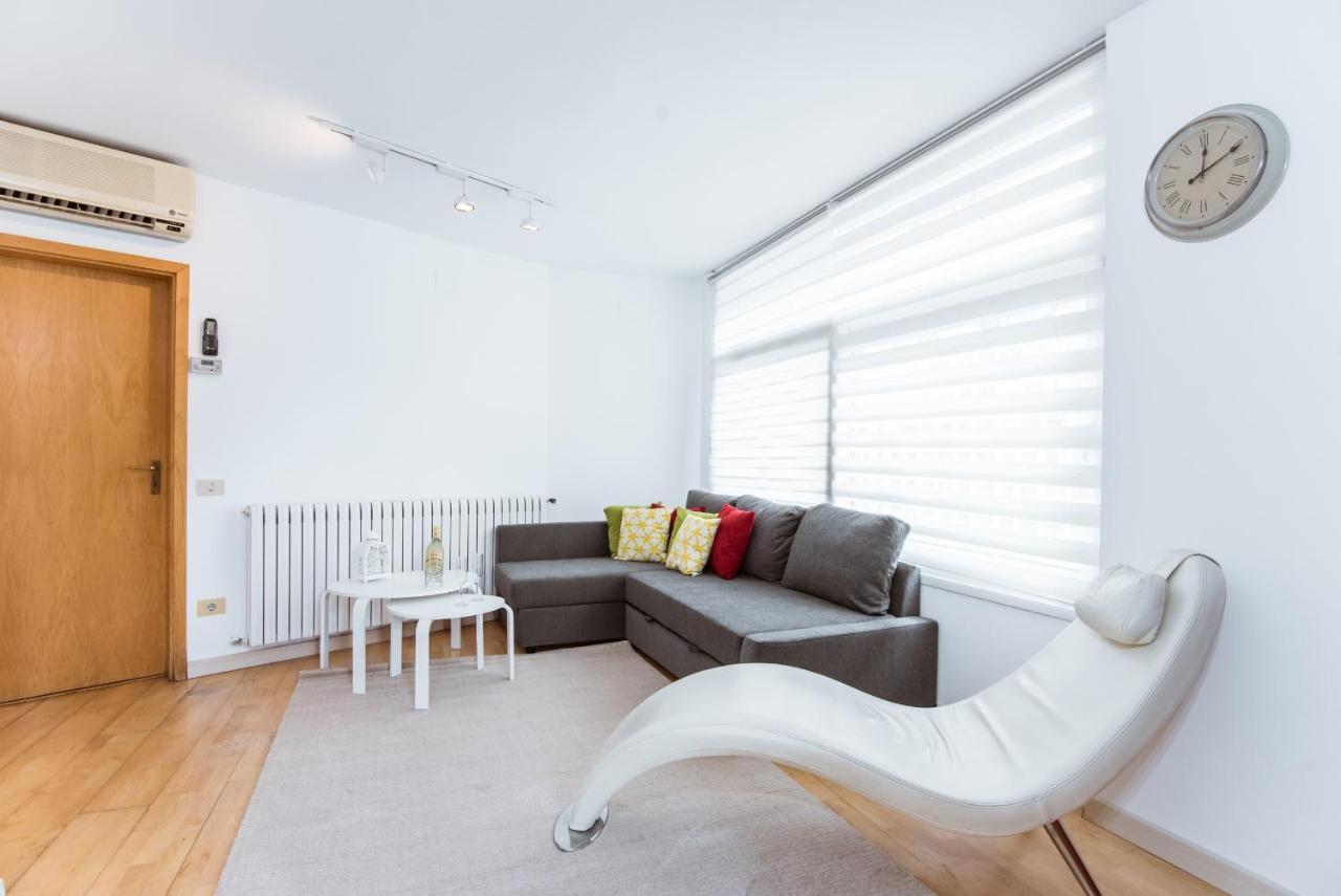 Two Bedroom Townhouse Within 10Min Walk From Beach Barcelona Eksteriør bilde