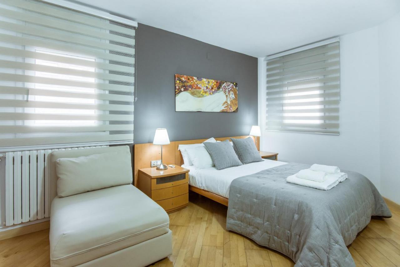 Two Bedroom Townhouse Within 10Min Walk From Beach Barcelona Eksteriør bilde