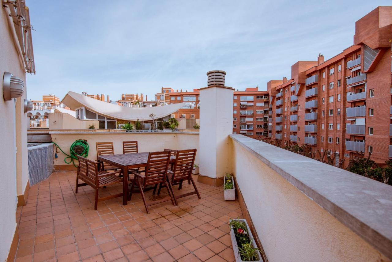 Two Bedroom Townhouse Within 10Min Walk From Beach Barcelona Eksteriør bilde