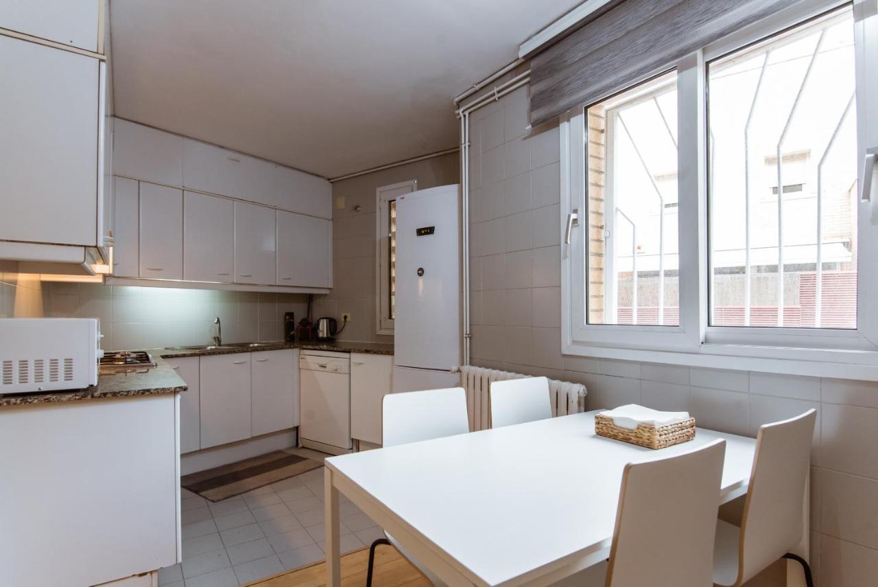 Two Bedroom Townhouse Within 10Min Walk From Beach Barcelona Eksteriør bilde